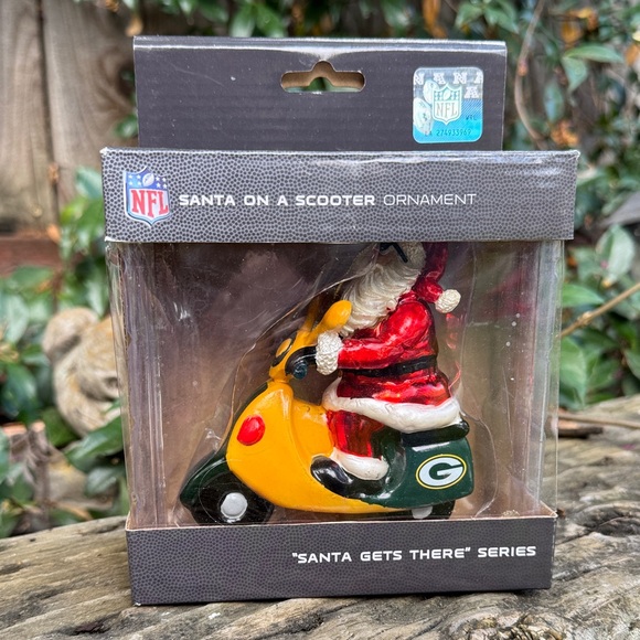 Green Bay Packers Christmas Ornament Blown Glass Santa Gets There on a Scooter - Picture 1 of 13